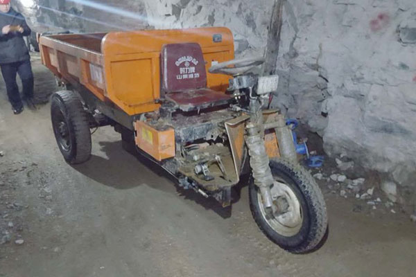 秦皇岛1吨矿用电动三轮车使用案例